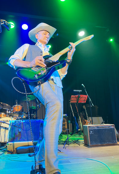 TERRY MANDRYK