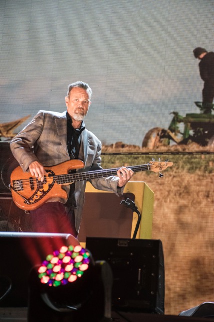 Kevin Smith playing his Tomkins Custom Bass
