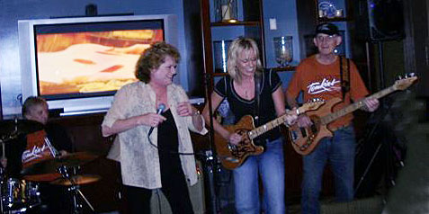 Carol Sturzel, Beccy Cole, Allan Tomkins